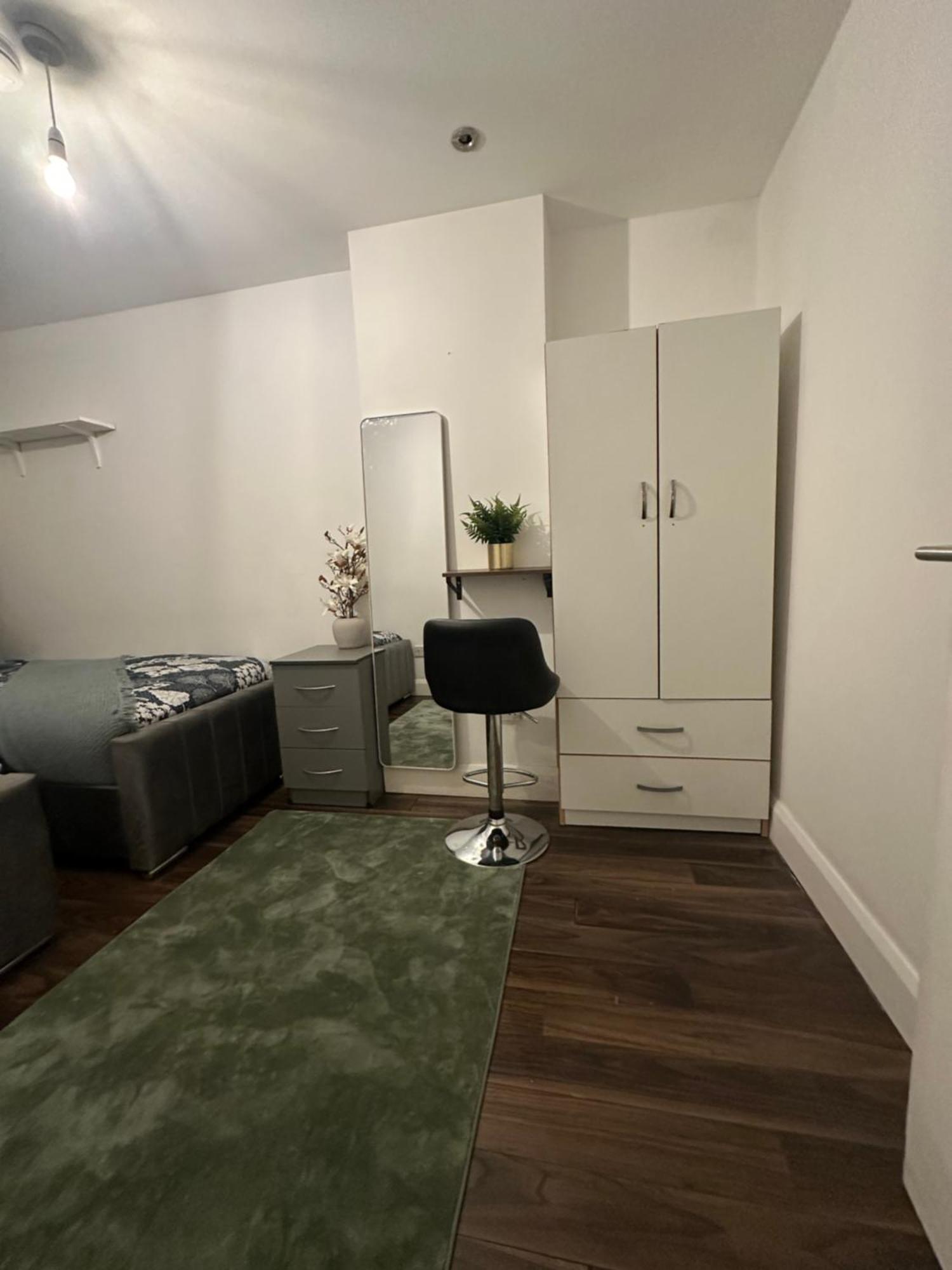 Apartment Luxury 2 Bed In Kingscross, St Pancras! With Parking *