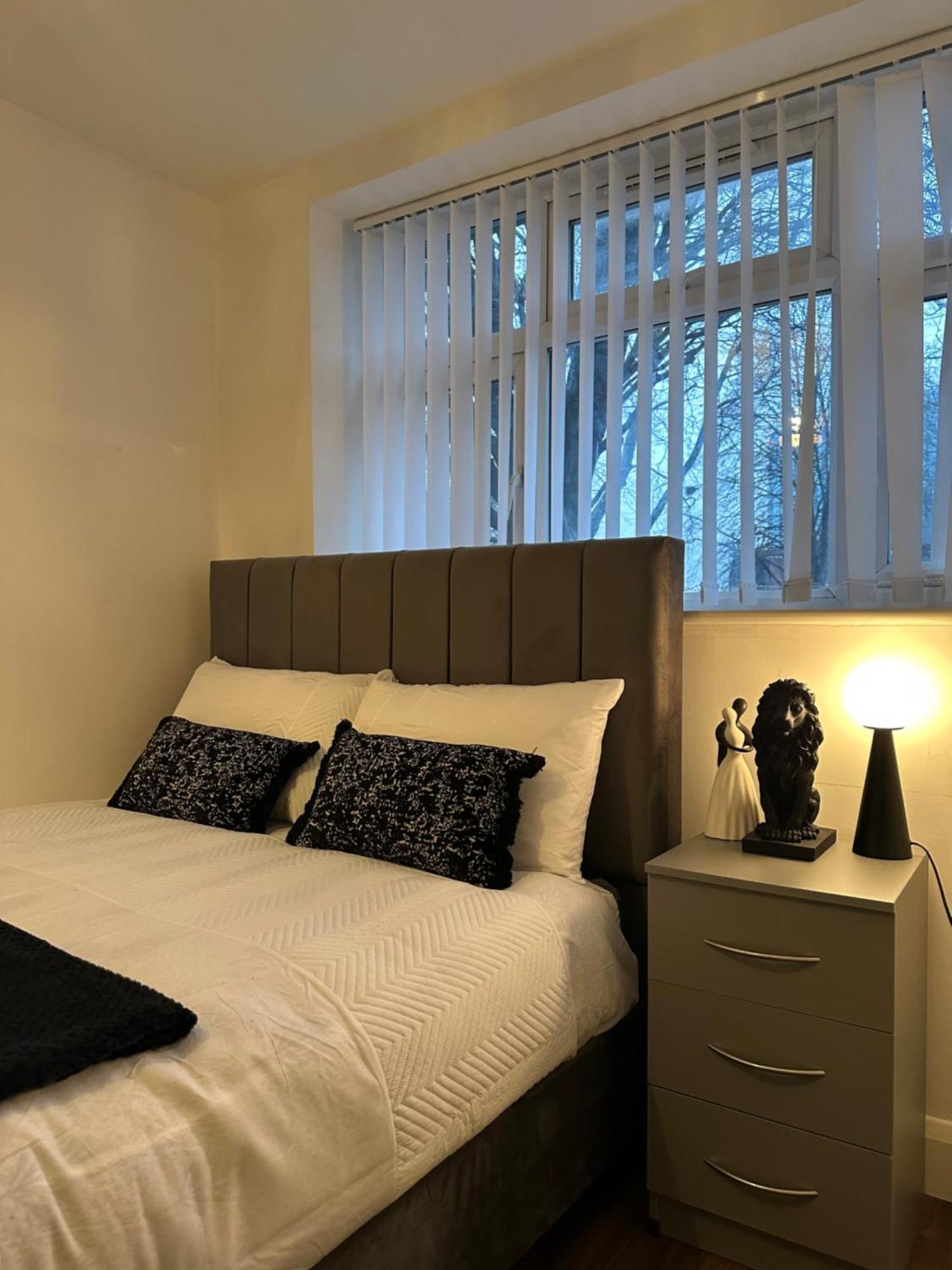Luxury 2 Bed In Kingscross, St Pancras! With Parking